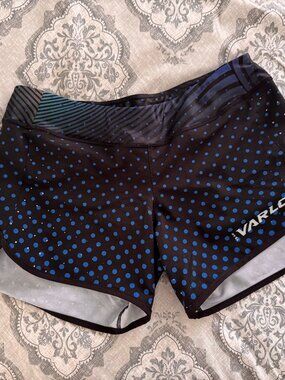 NWT Team Varlo 2026 running shorts